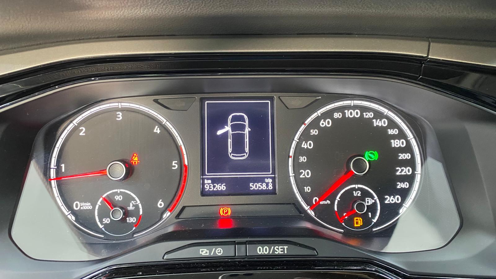 VOLKSWAGEN POLO 12